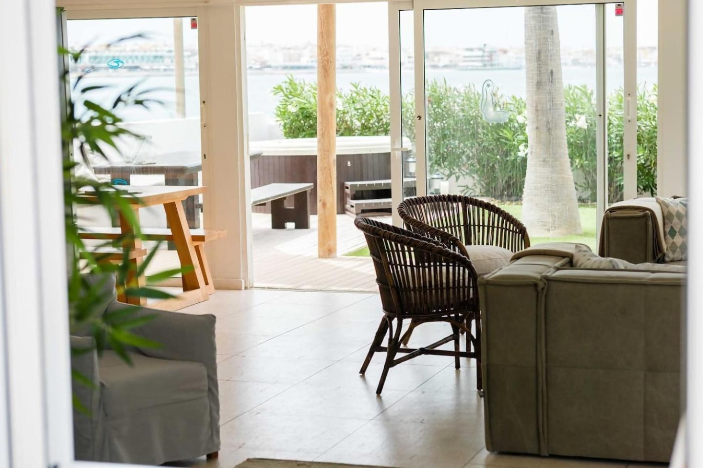Villa Maluhia Frente Al Mar Y Jacuzzi 科拉雷侯 外观 照片